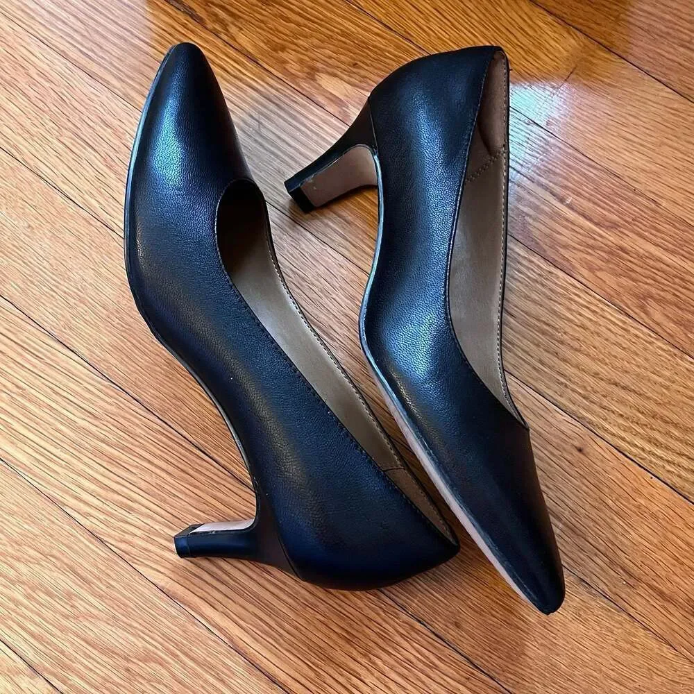Clarks Collection Crewso Wick Black Leather Pumps Heels Comfort Size 6 M EUC